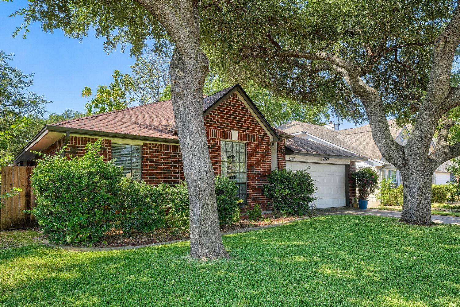 8009 Tantara CT, Austin, TX 78729