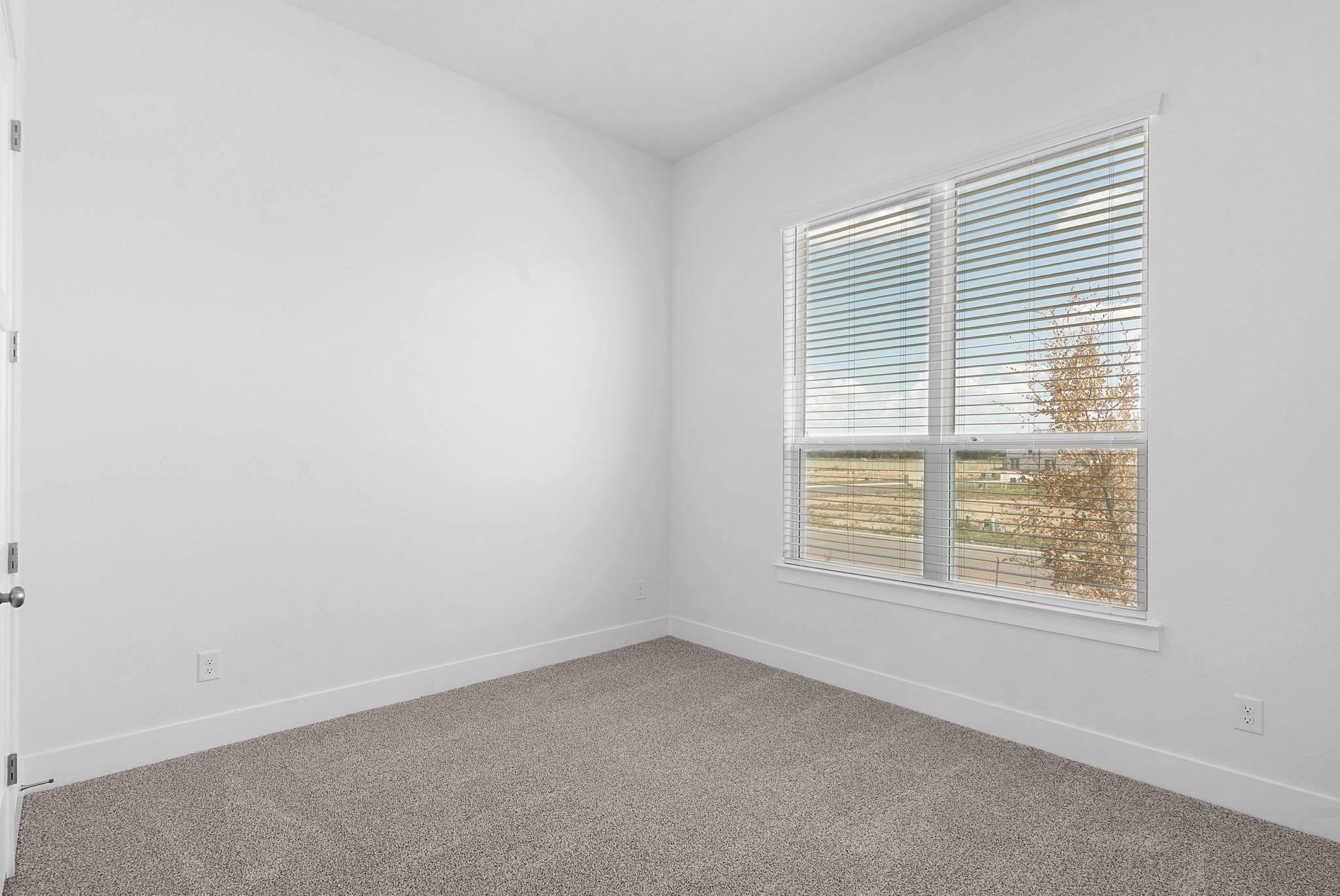 208 Montecido DR, Liberty Hill, TX 78642