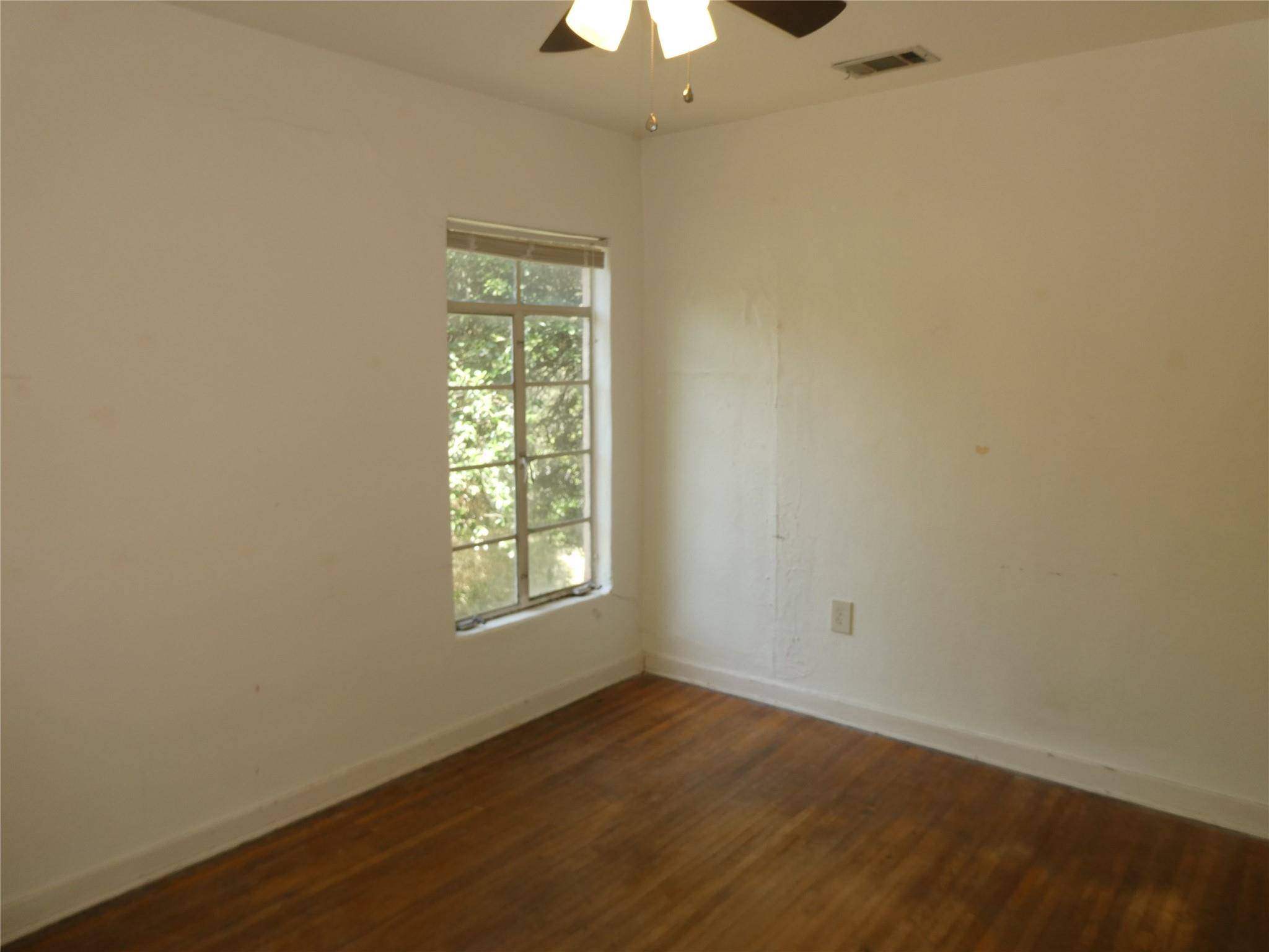 4005 Maplewood Ave #B, Austin, TX 78722