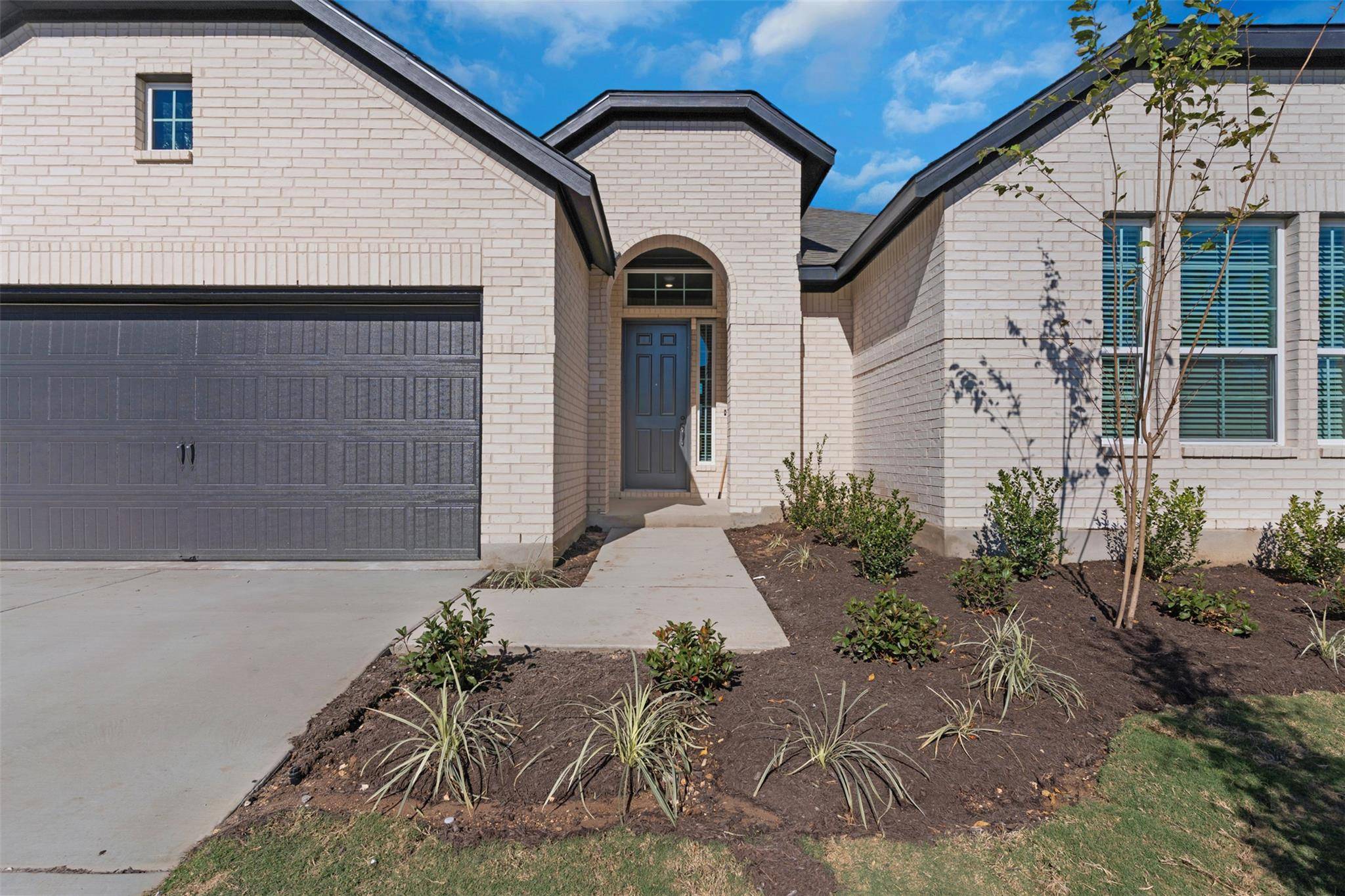 328 Ridgewell LOOP, Georgetown, TX 78633