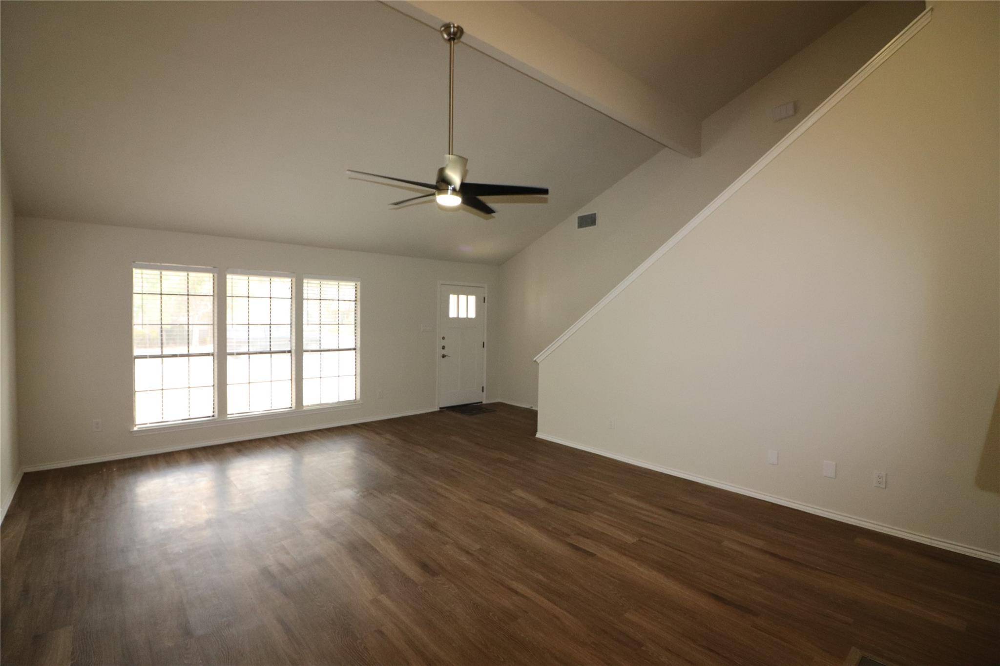 6606 Shiner ST, Austin, TX 78729