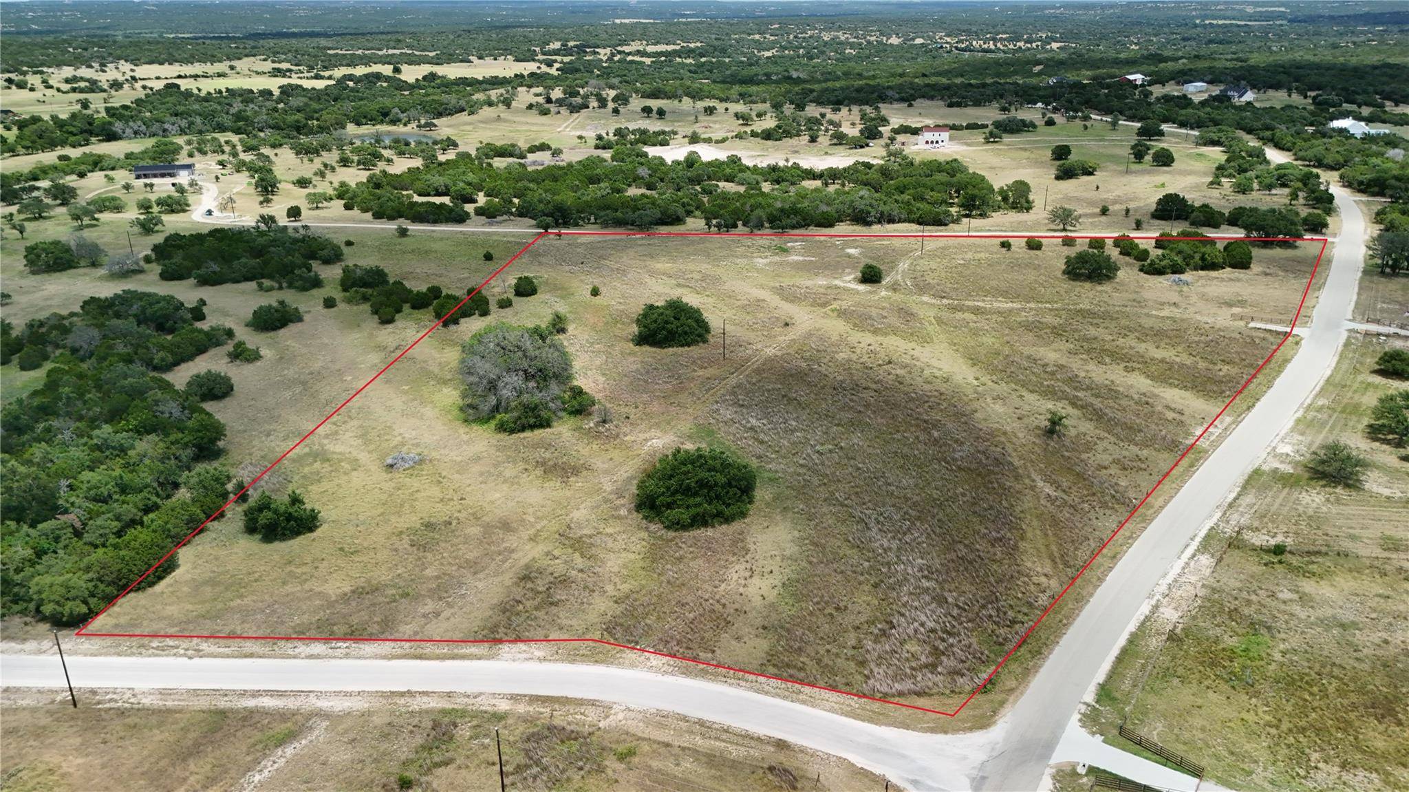 266 Miller Creek BLF, Briggs, TX 78608
