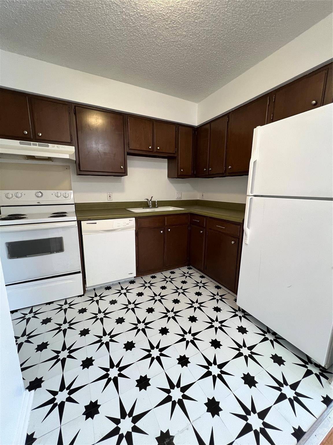 3403 Willowrun CV #B, Austin, TX 78704