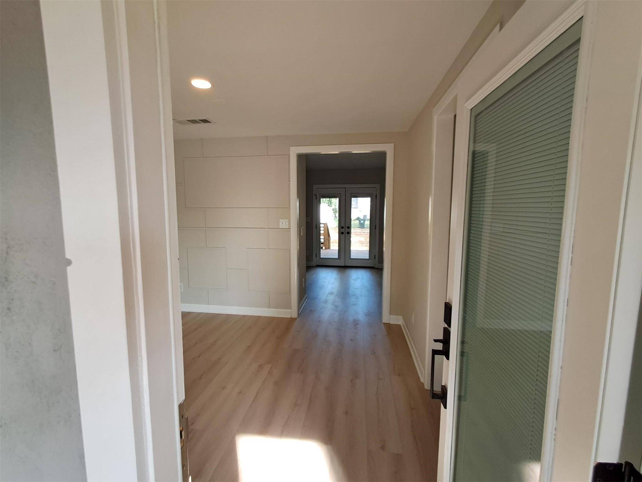 202 Jones ST, Smithville, TX 78957