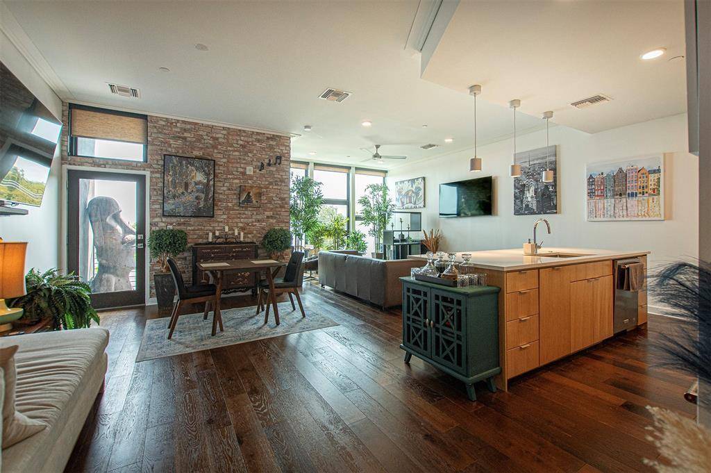 1322 E 12th ST #405, Austin, TX 78702