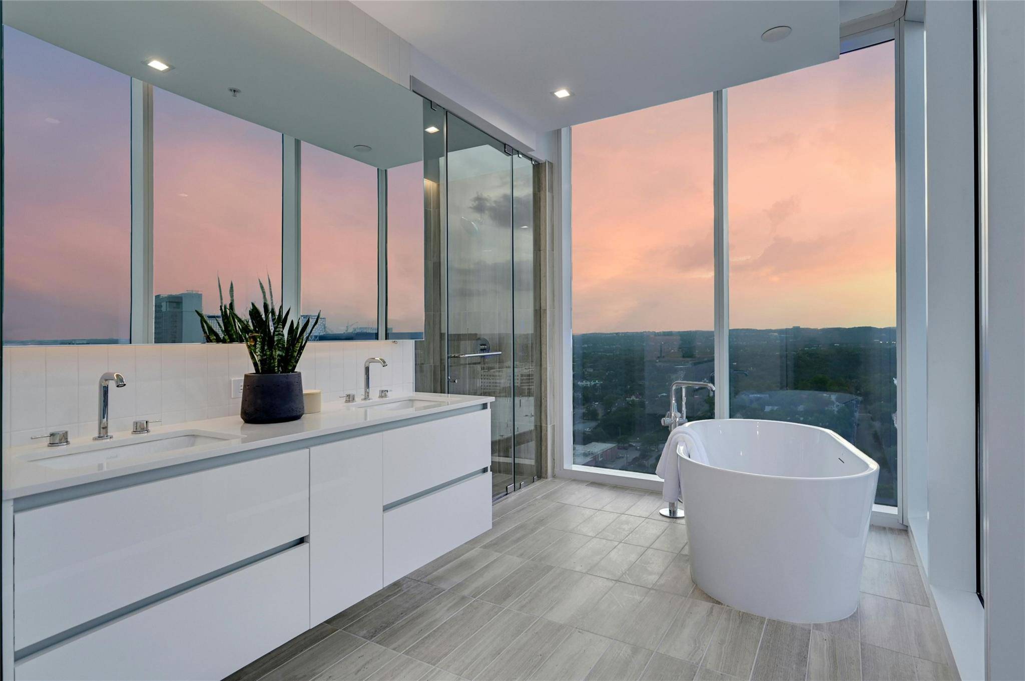 313 W 17th ST #2304, Austin, TX 78701