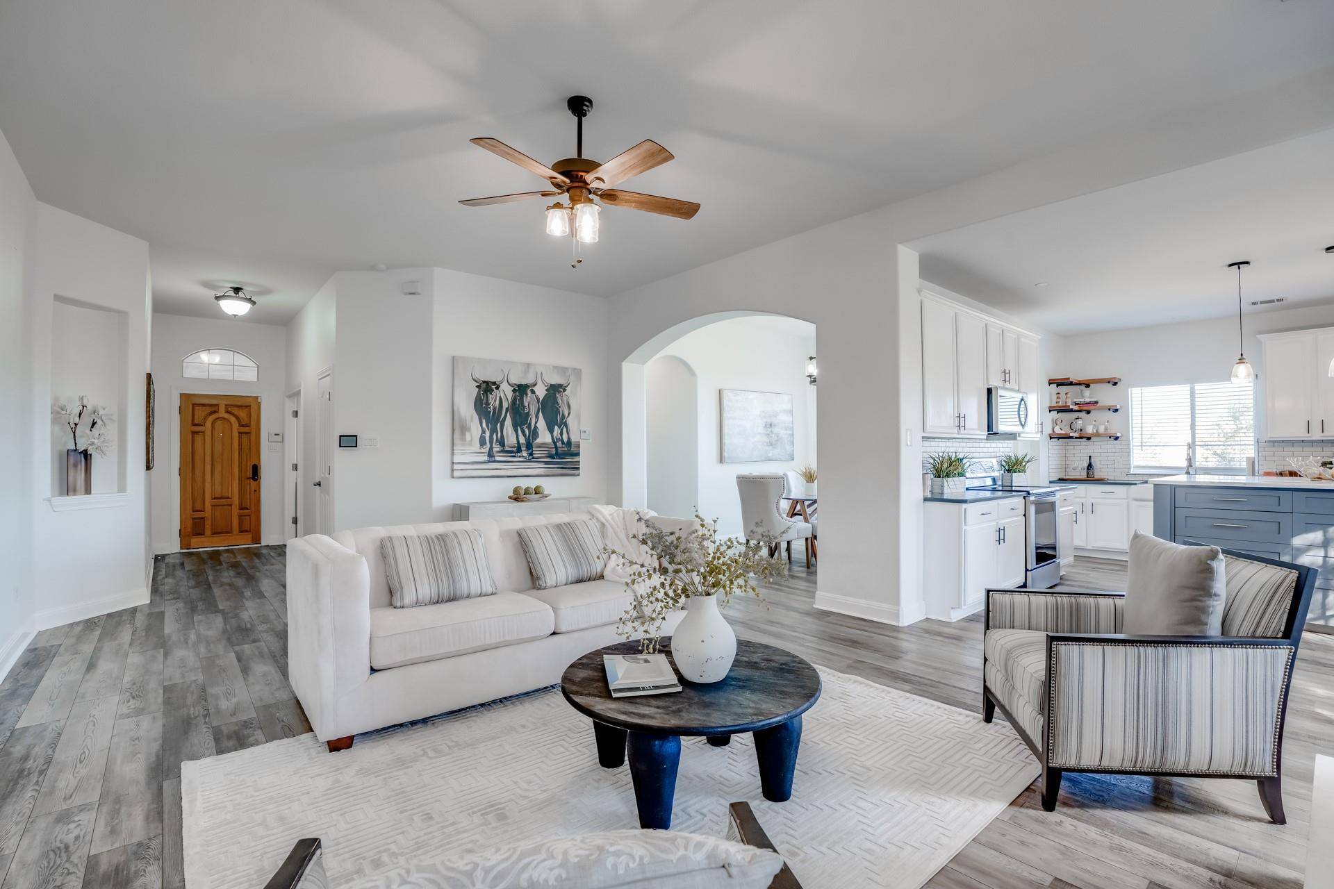 2016 Hidden Hills DR, Dripping Springs, TX 78620