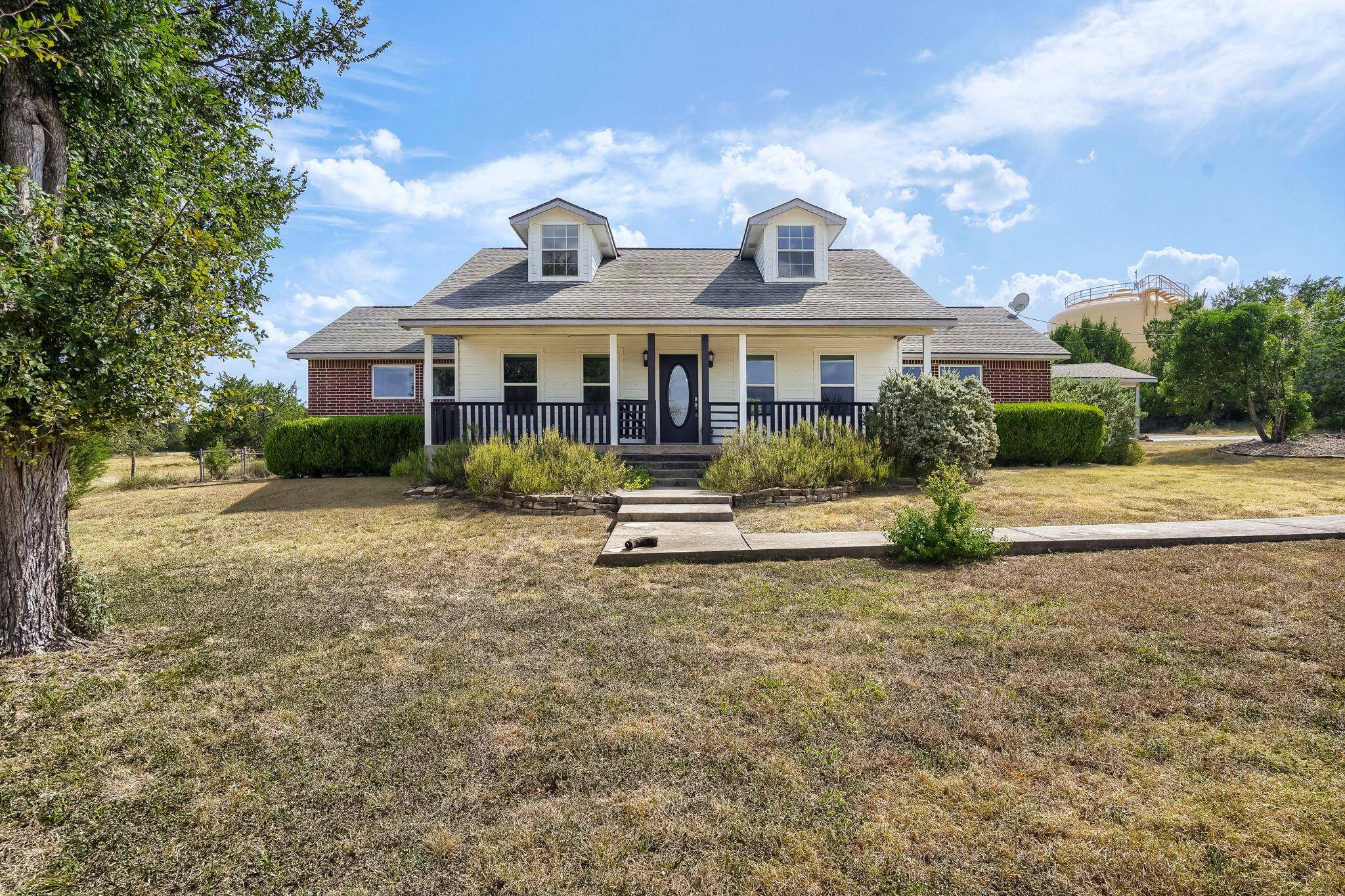 162 Arnold DR, Canyon Lake, TX 78133