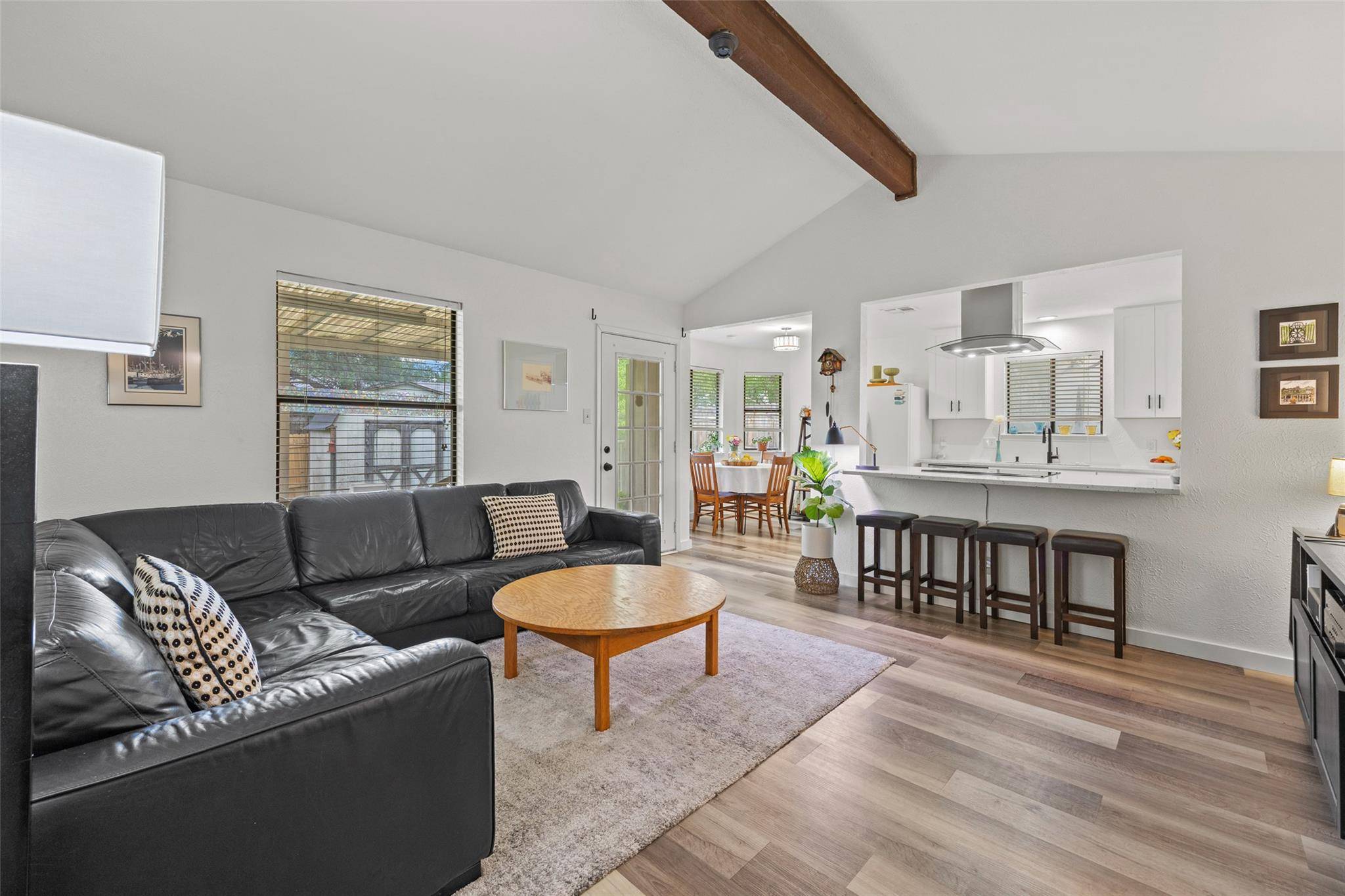 5506 S Pleasant Valley RD, Austin, TX 78744