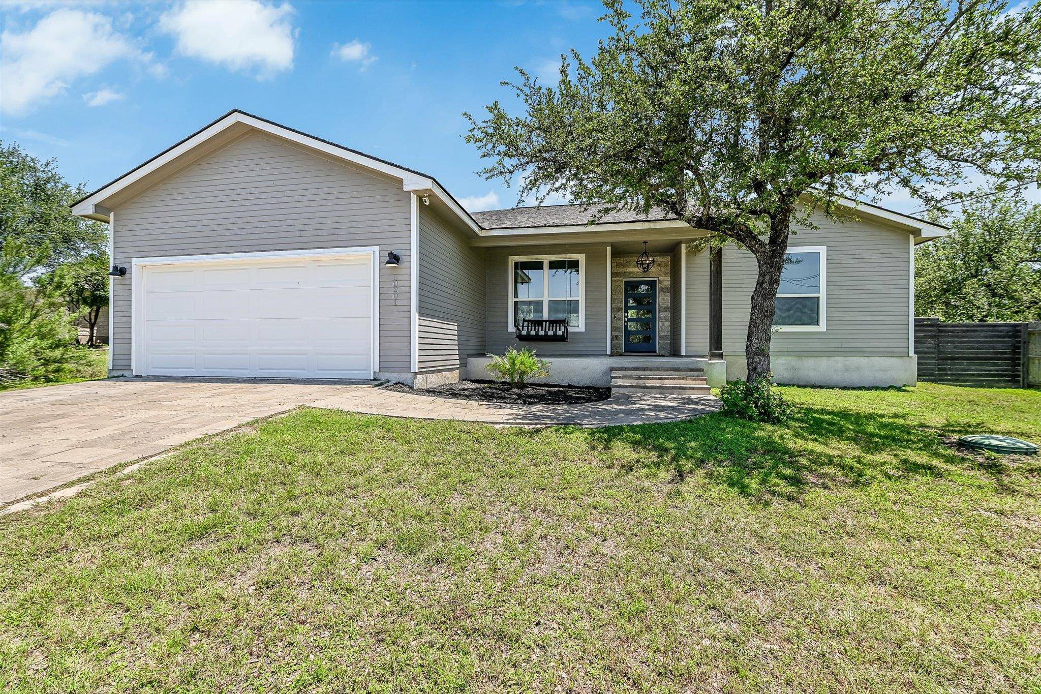10201 Thomas LN, Dripping Springs, TX 78620