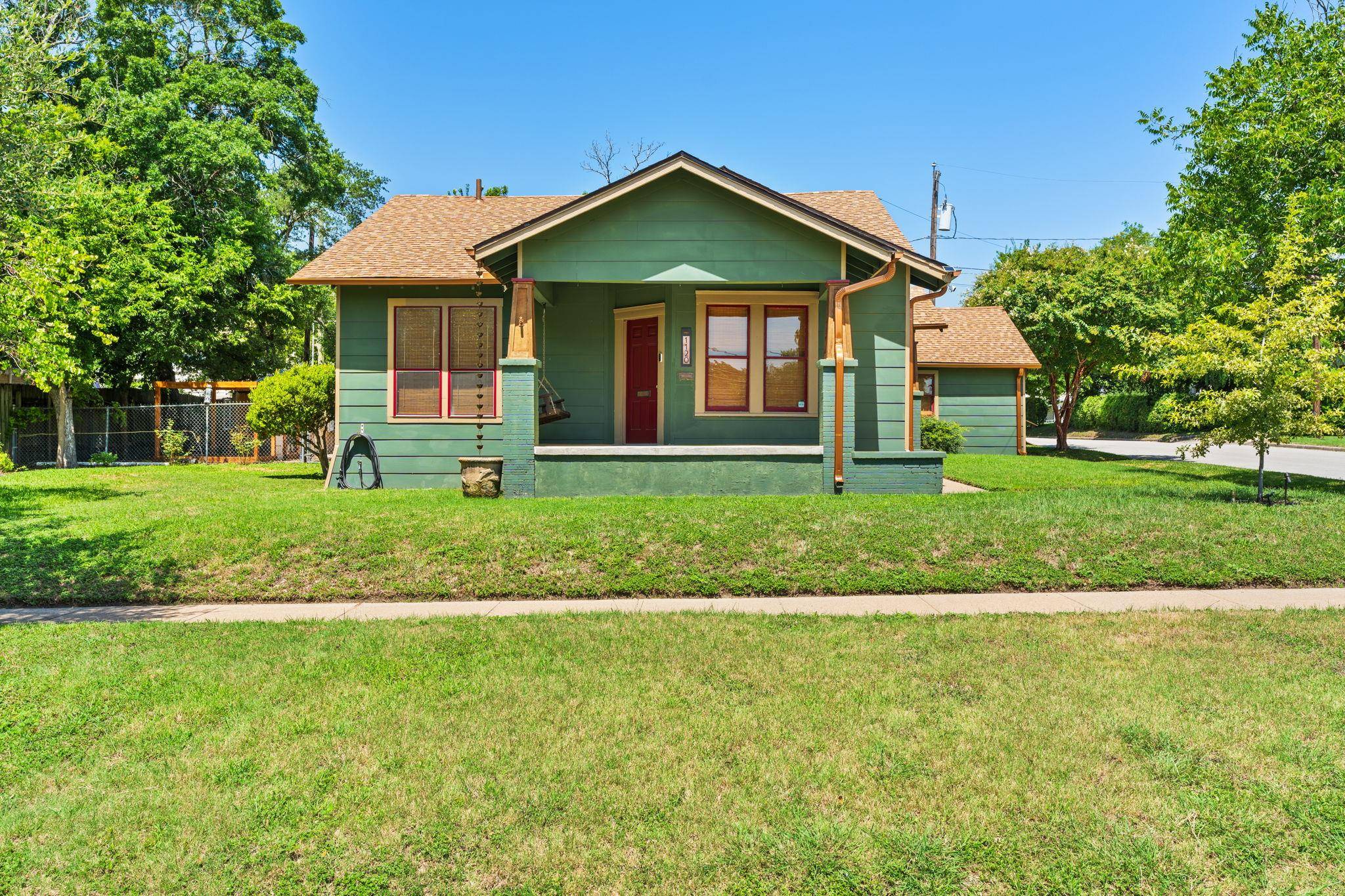 1120 N 1st ST, Temple, TX 76501