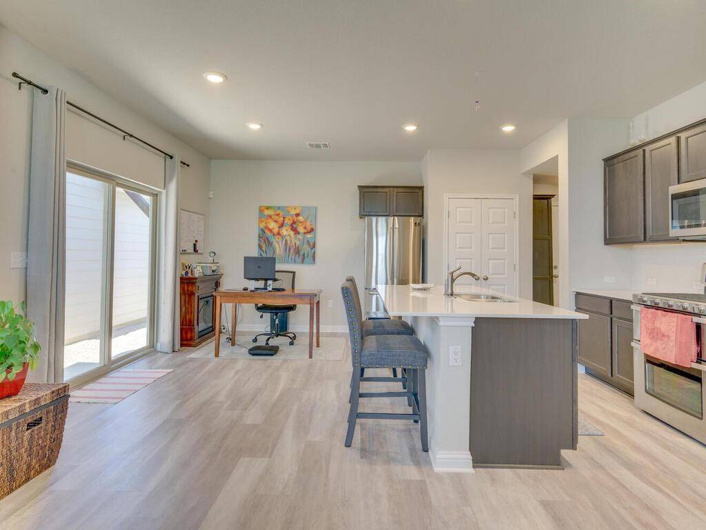 7702 Dylan DR, Austin, TX 78744