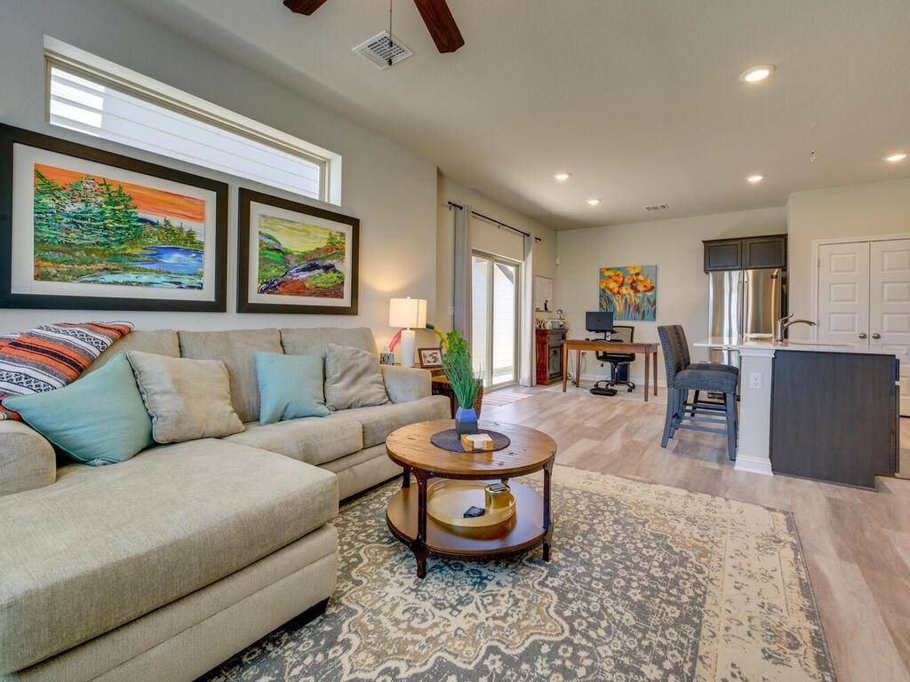 7702 Dylan DR, Austin, TX 78744