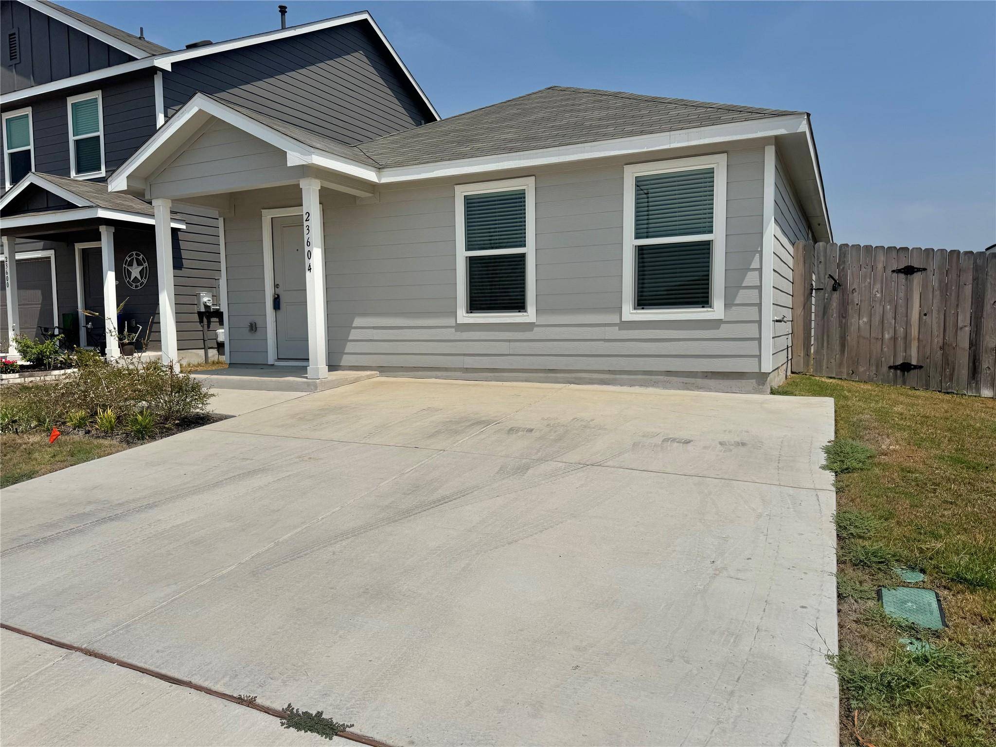 23604 Tiny Moons WAY, Elgin, TX 78621