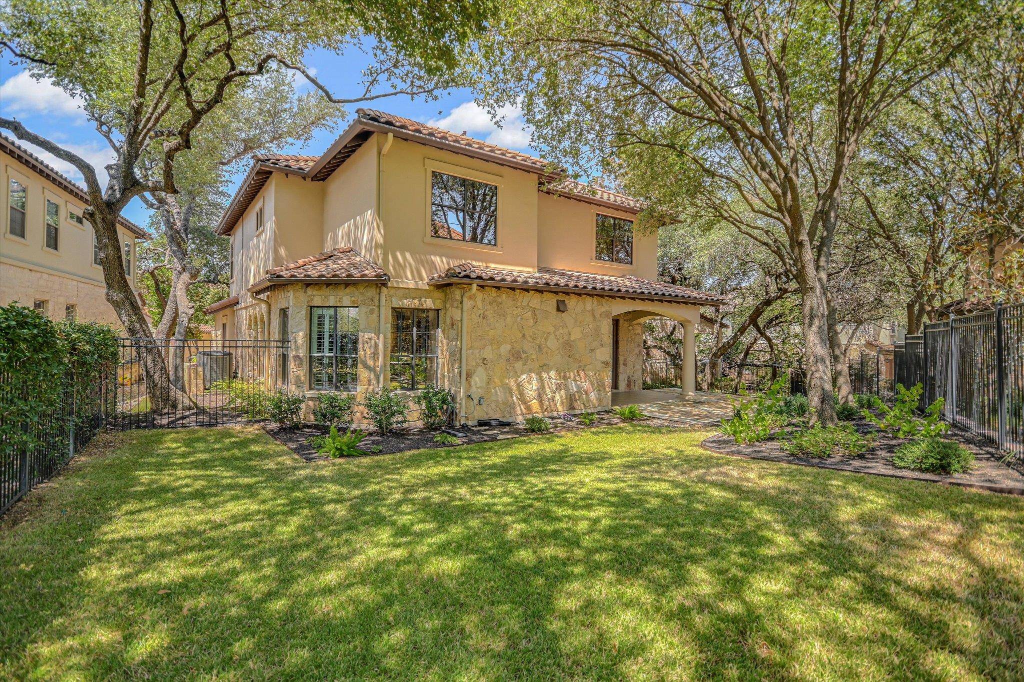 1036 Liberty Park DR #23, Austin, TX 78746