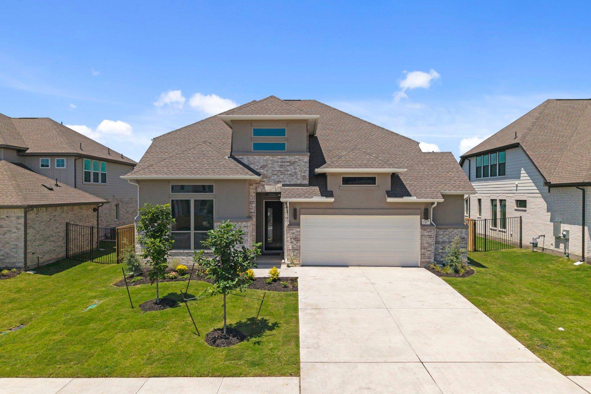 229 Pacific Grove CIR, Liberty Hill, TX 78642