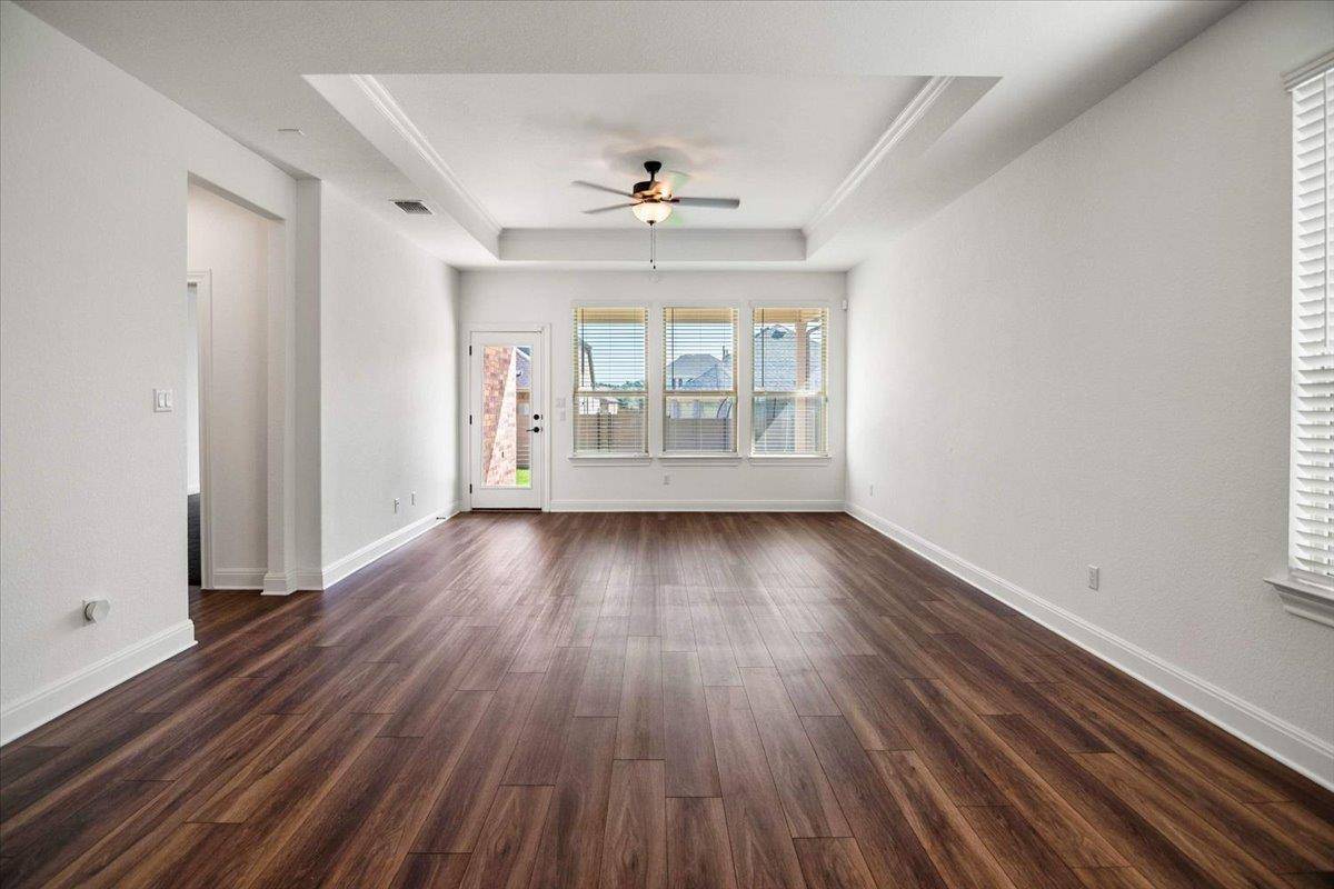 104 Raleigh DR, Georgetown, TX 78633