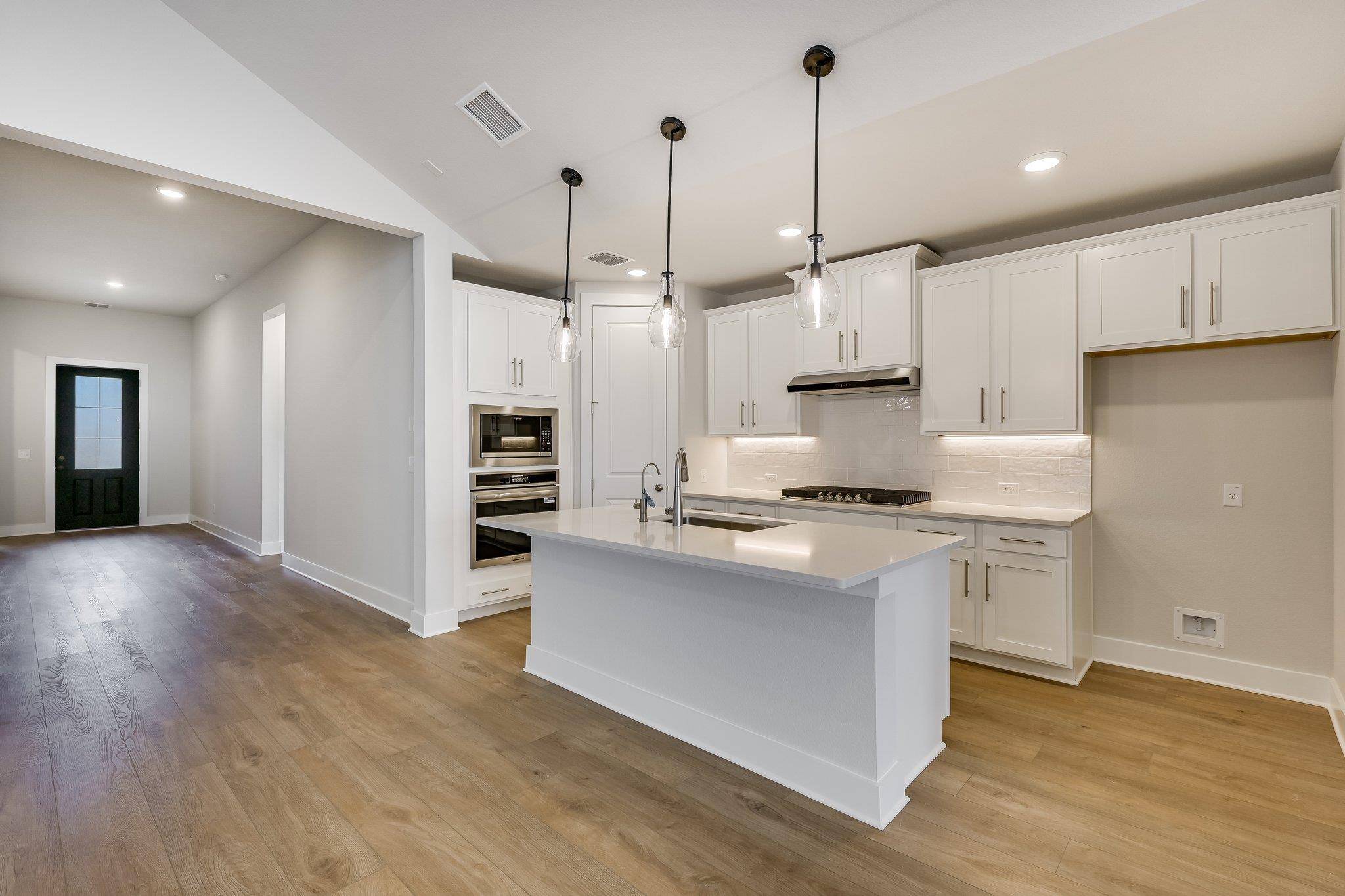 108 Country Cat LN, San Marcos, TX 78666