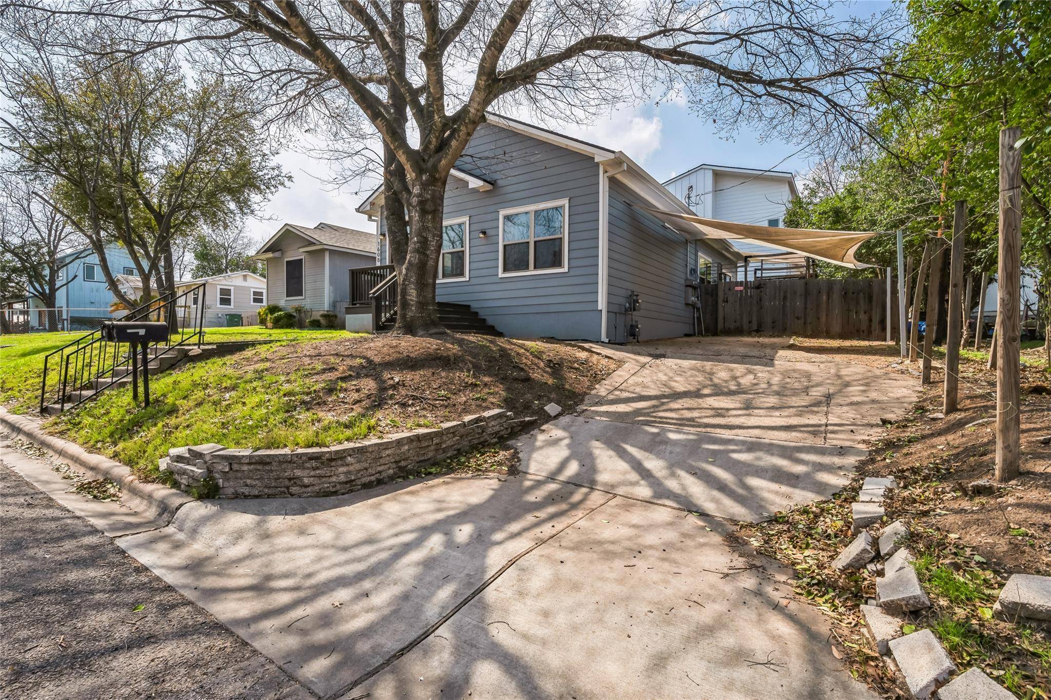 1608 Ulit Ave #A, Austin, TX 78702