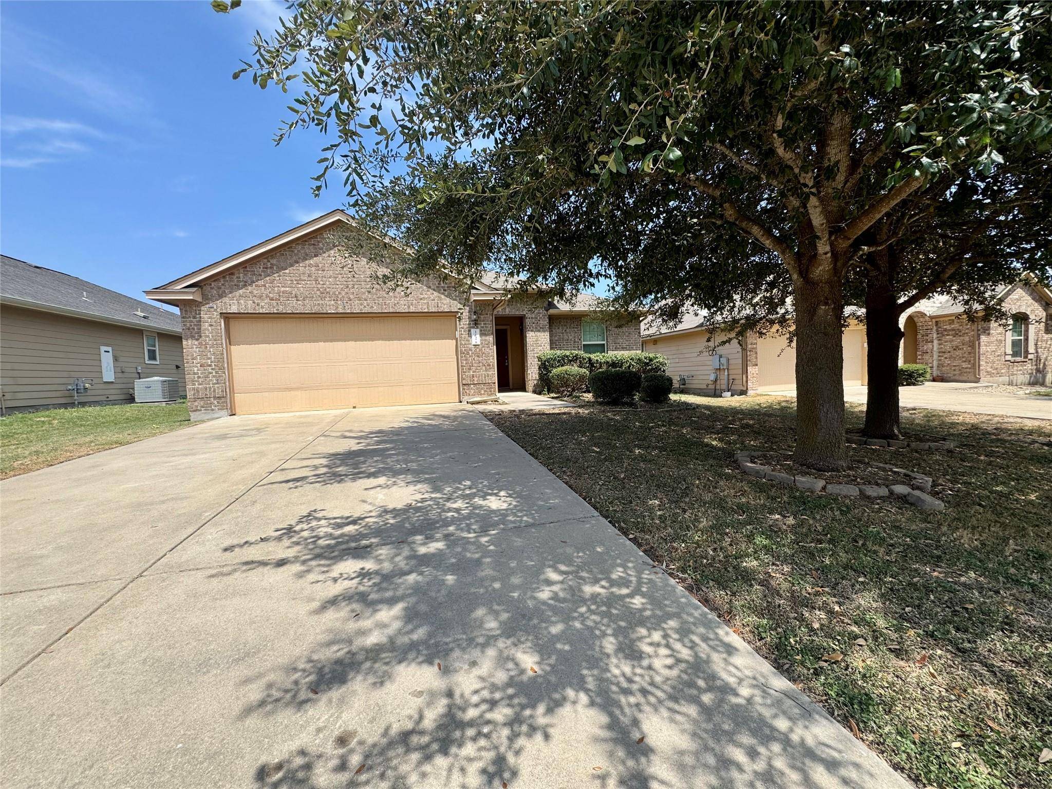 112 Beargrass DR, Kyle, TX 78640
