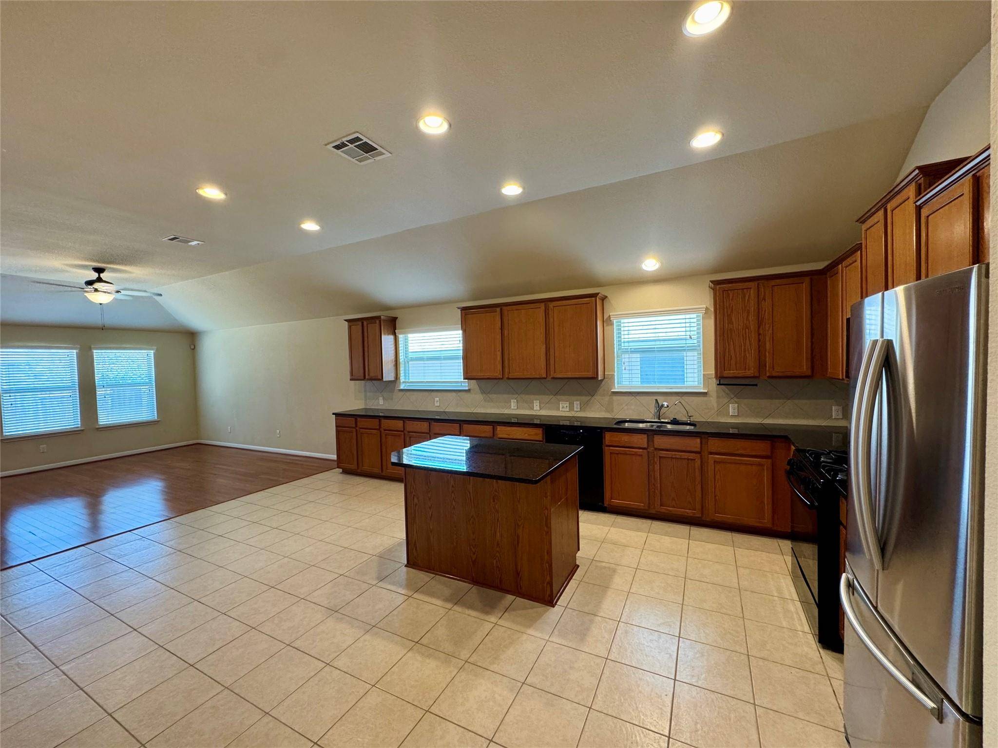 112 Beargrass DR, Kyle, TX 78640