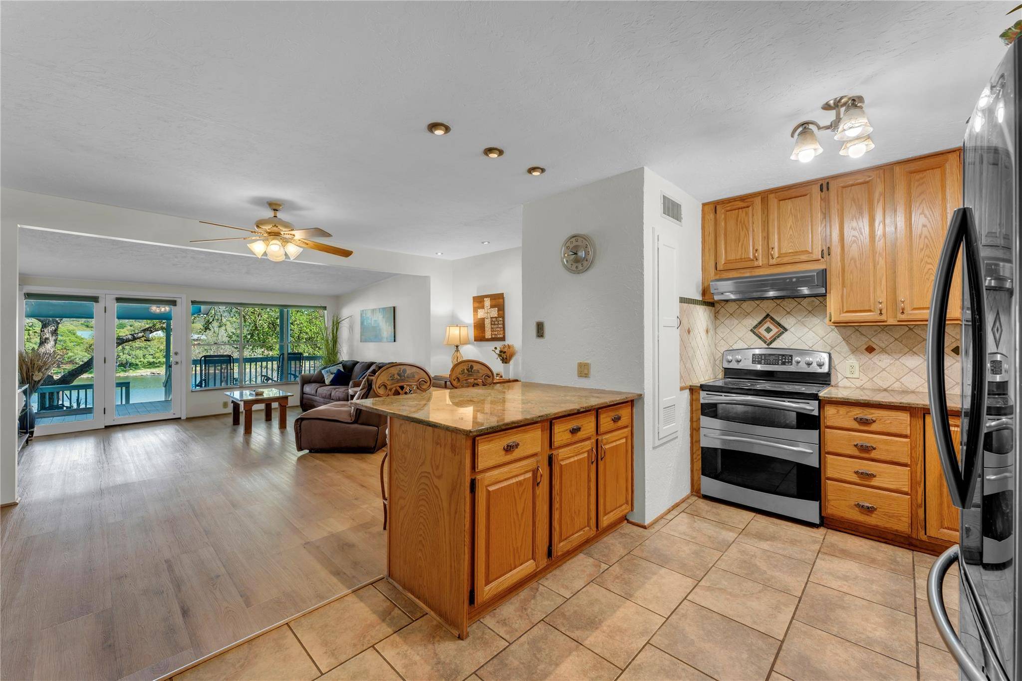 129 Ponderosa Point DR, Burnet, TX 78611