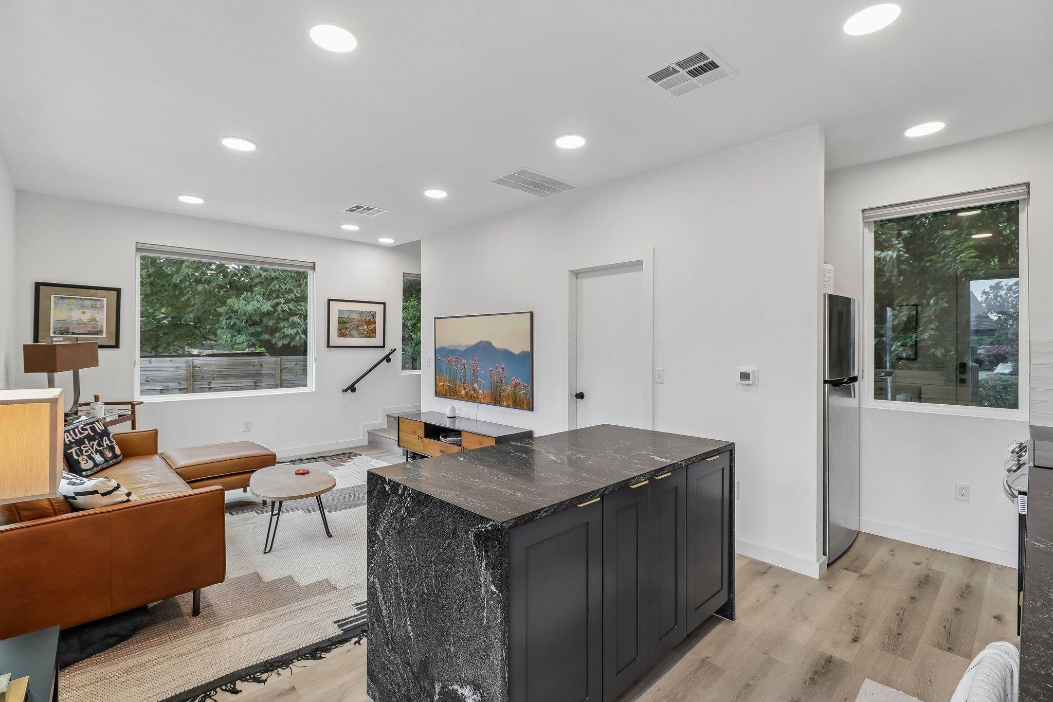 1406 Camelot CIR #2, Austin, TX 78745