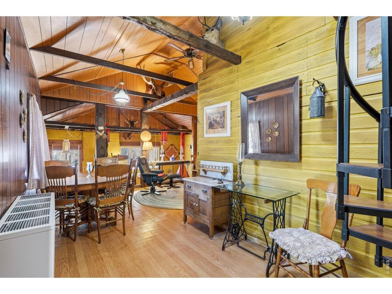 2476 Riverside, Lyons, CO 80540