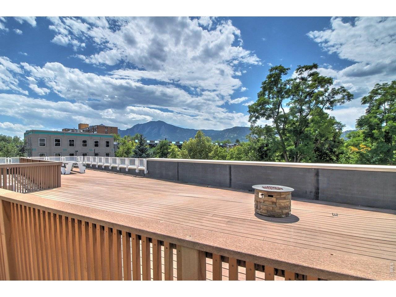 2590 Pearl, Boulder, CO 80302