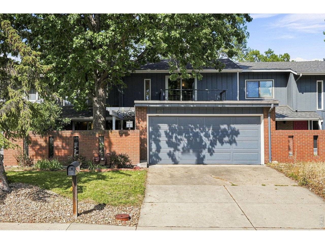 857 Roxwood, Boulder, CO 80303