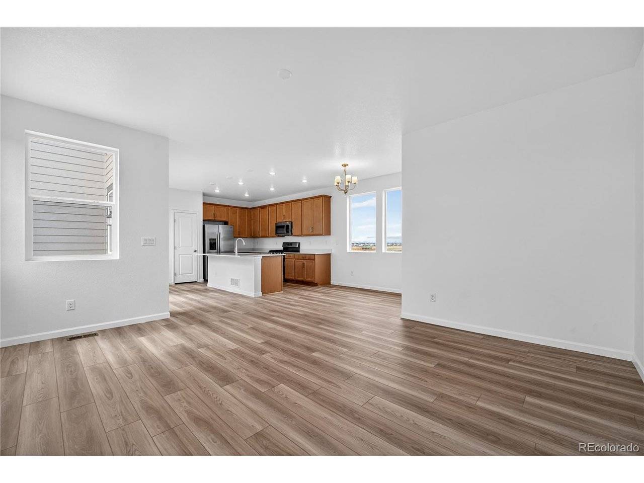 28455 E 3rd, Watkins, CO 80137