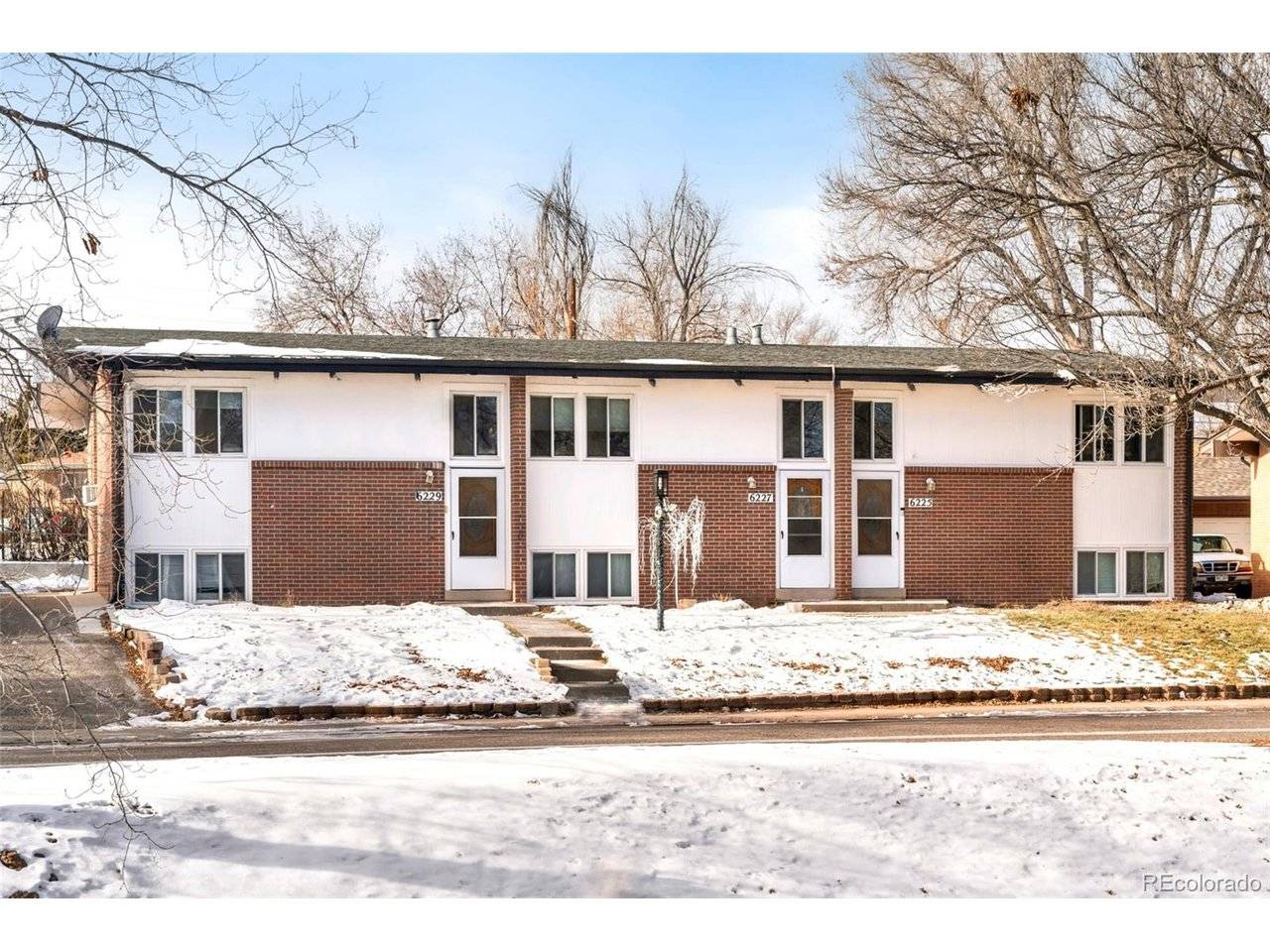 6225 S Sterne, Littleton, CO 80120