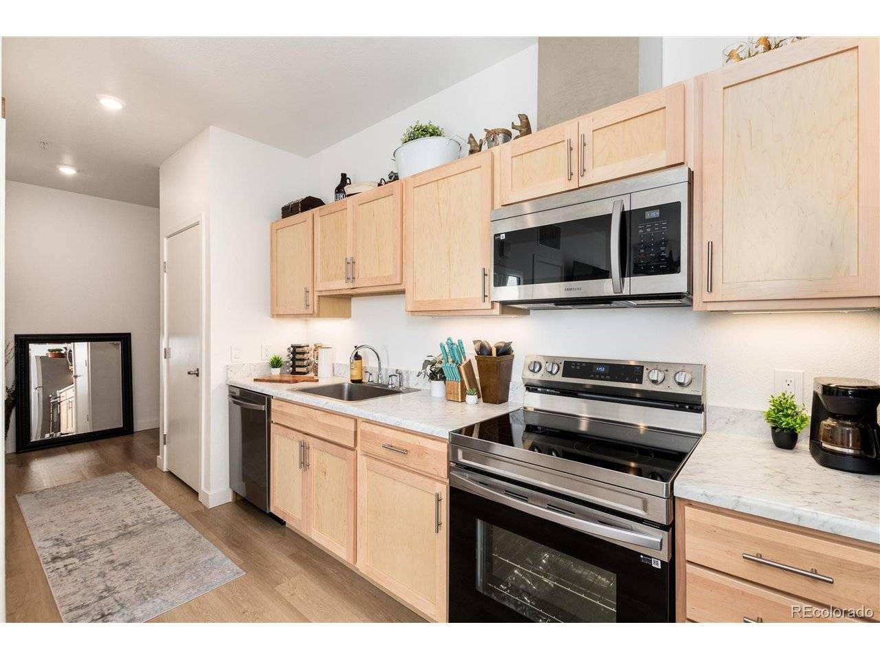 5702 Central Park #306, Denver, CO 80238