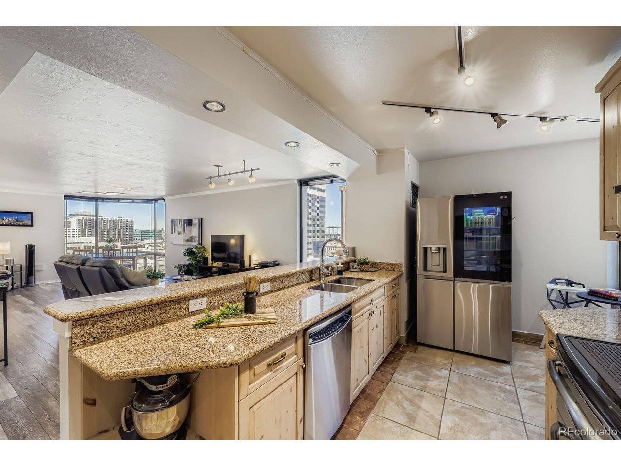1625 Larimer #1007, Denver, CO 80202