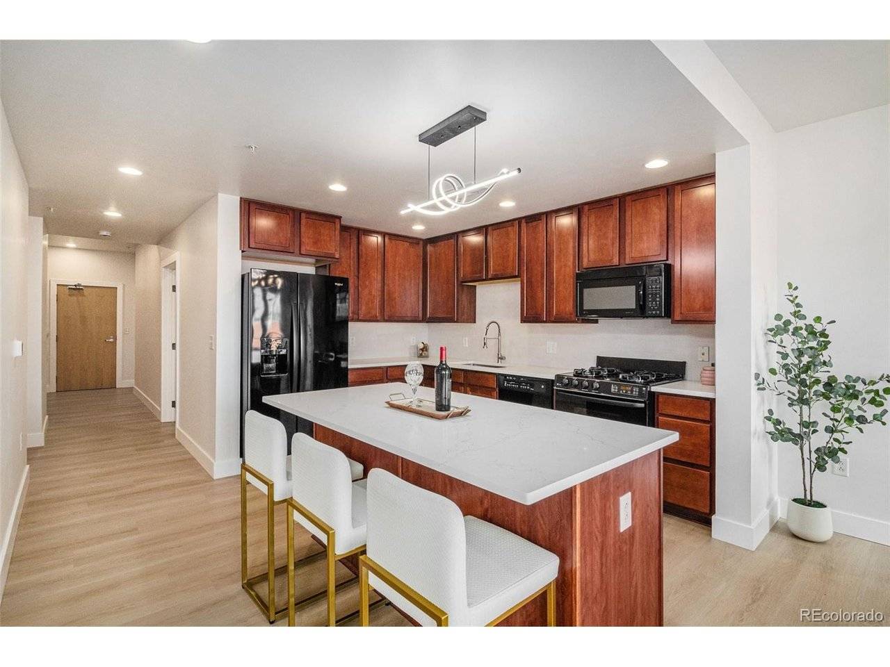 1630 N Clarkson #504, Denver, CO 80218