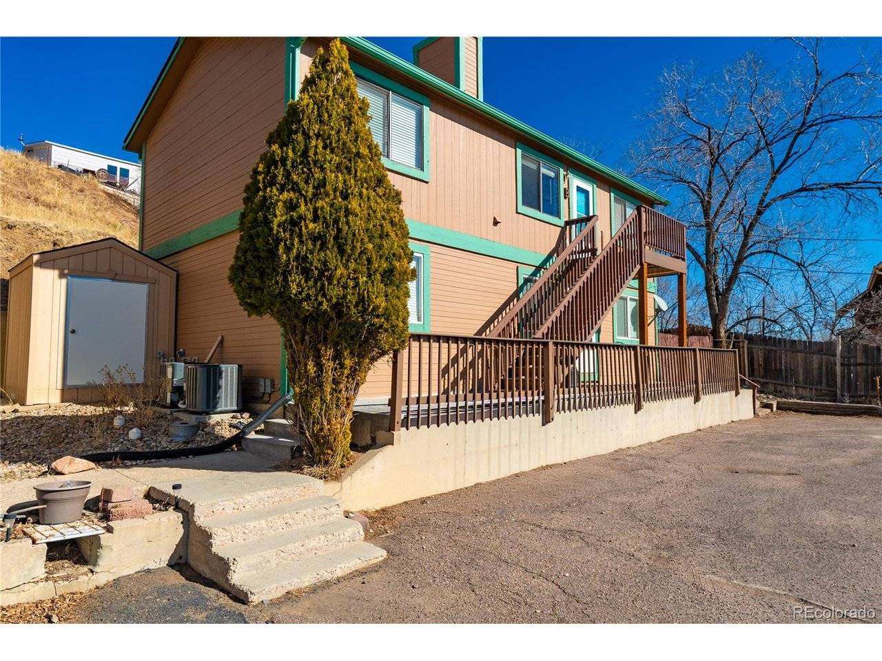 2516 Glen View, Colorado Springs, CO 80904