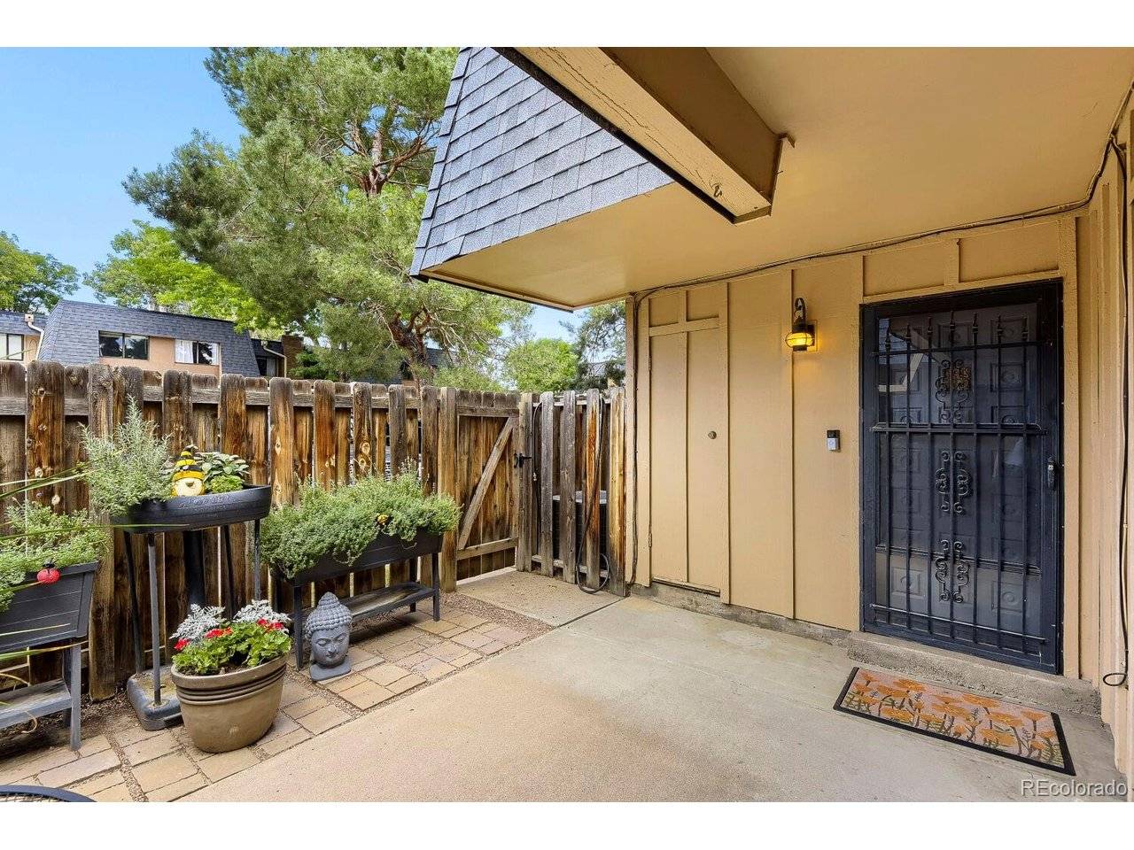 7995 E Mississippi #A22, Denver, CO 80247