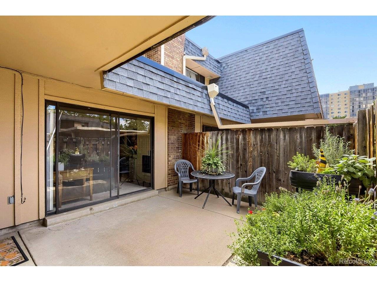 7995 E Mississippi #A22, Denver, CO 80247