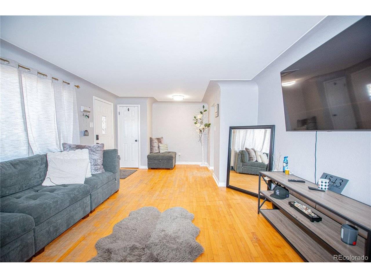 1543 S Benton, Lakewood, CO 80232