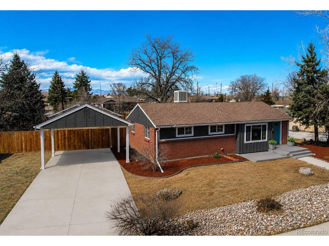6733 S Ash, Littleton, CO 80122