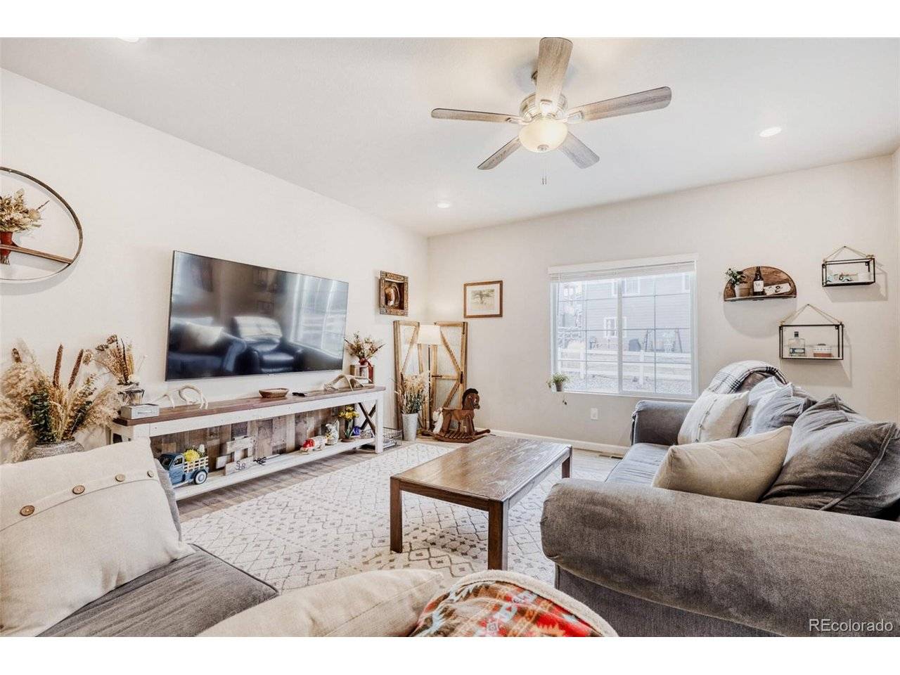 5193 Blue Lunar, Castle Rock, CO 80104