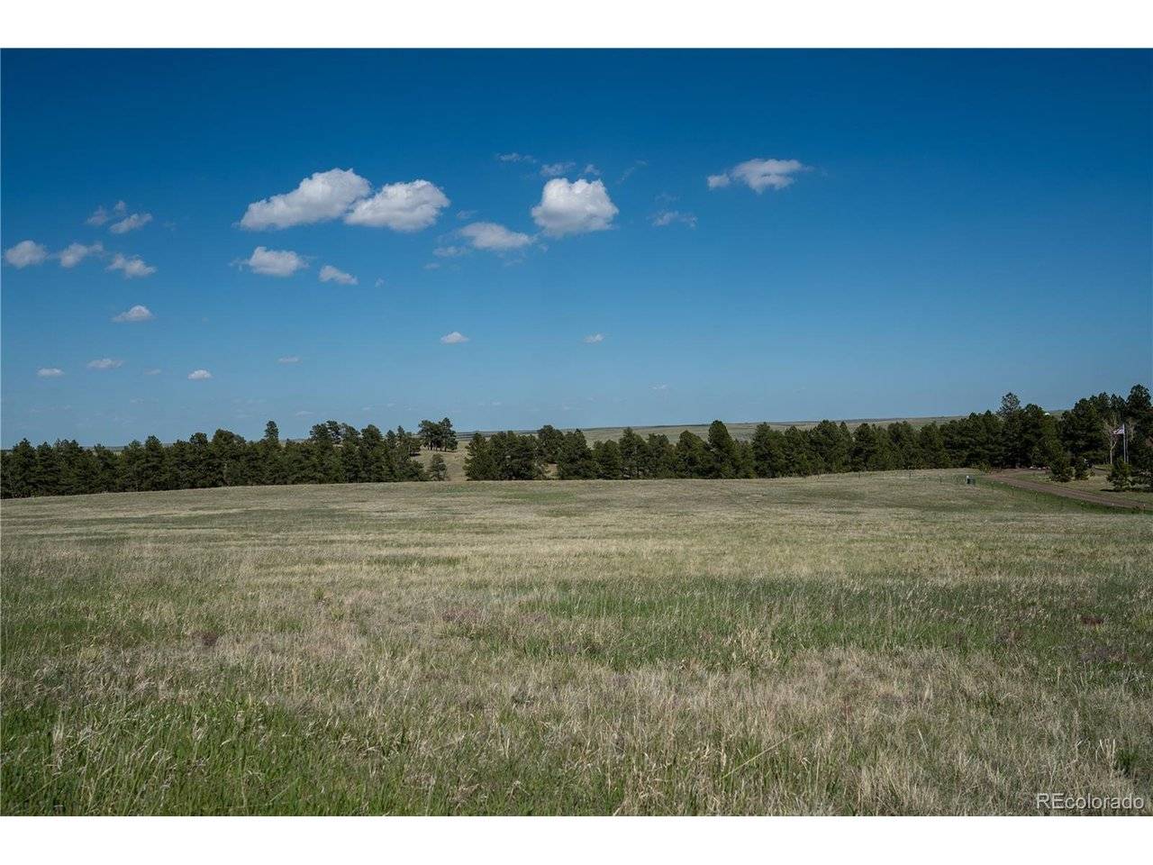 3 Paradise, Elizabeth, CO 80107