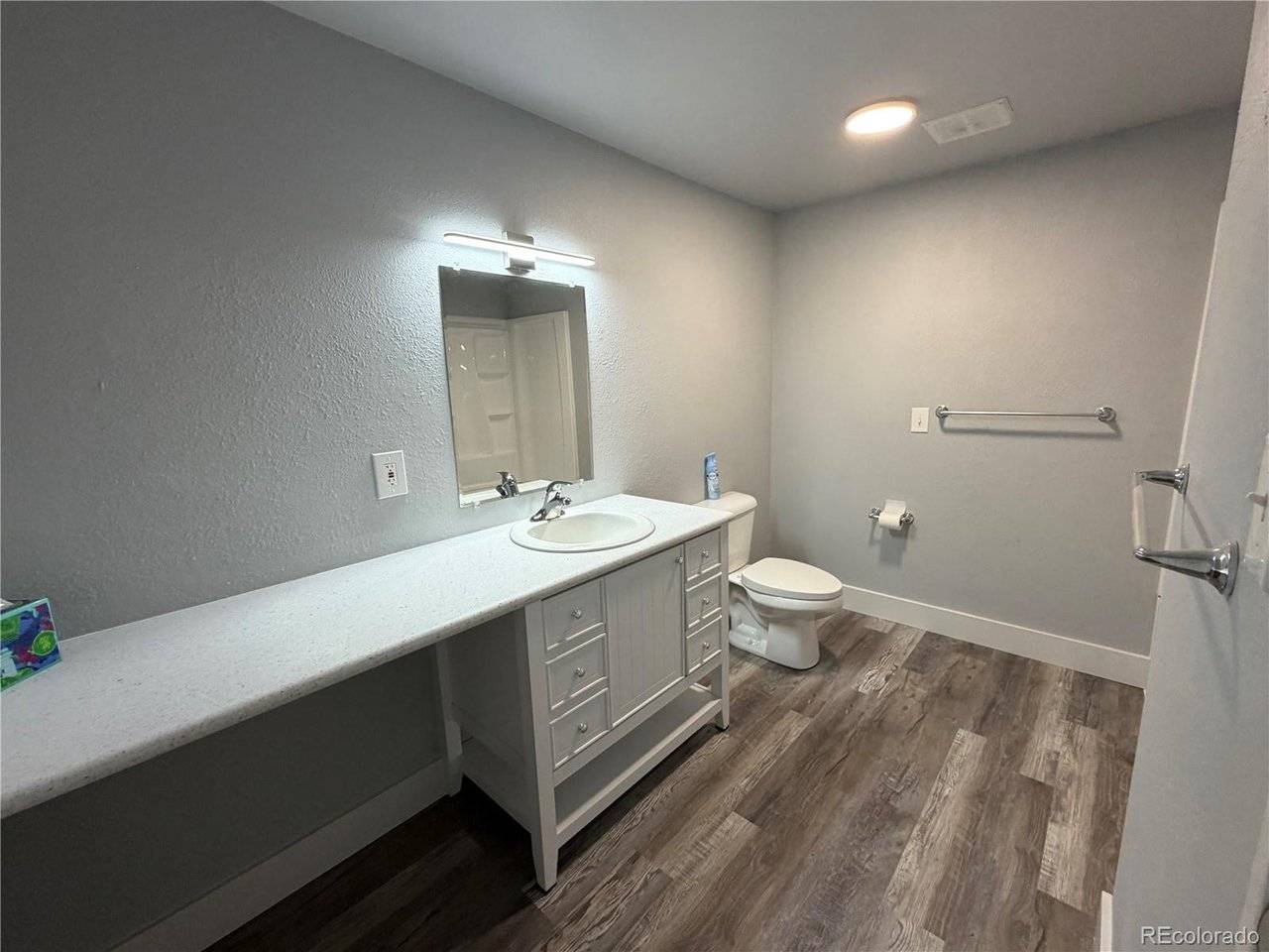 209 E Highline #209-202, Centennial, CO 80122
