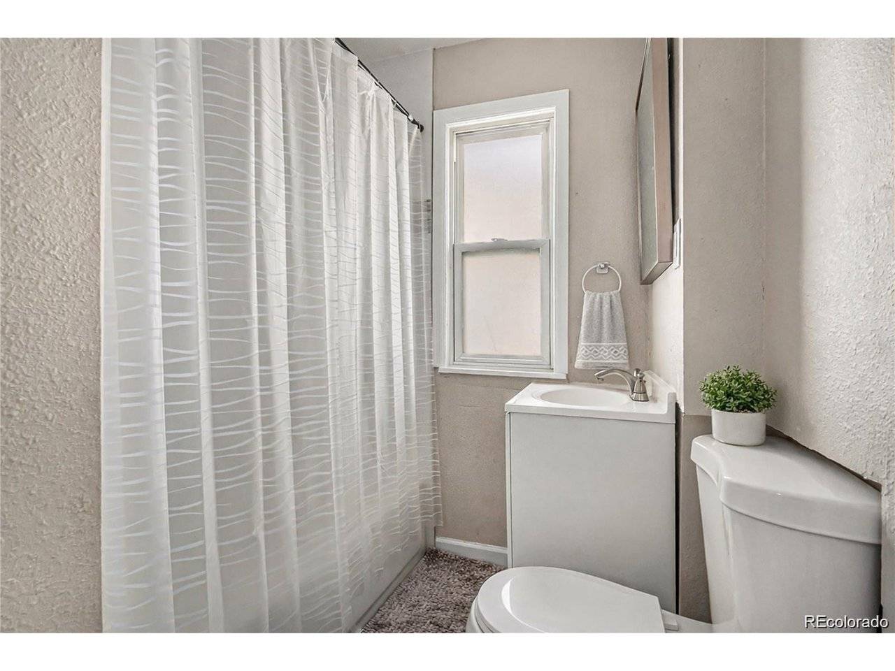1746 Galena, Aurora, CO 80010