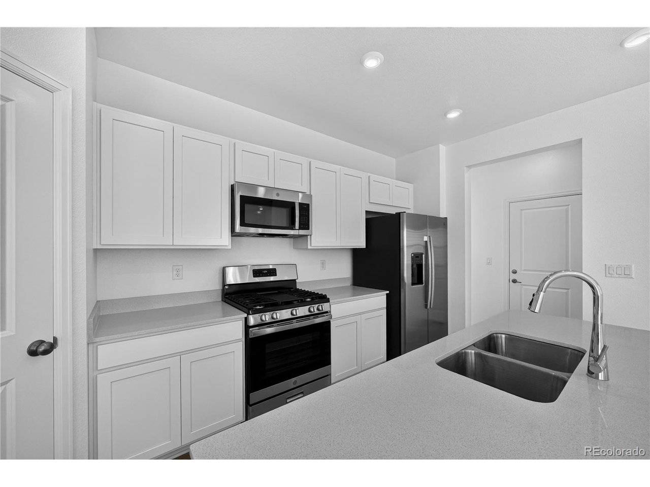 712 96th Avenue, Greeley, CO 80634