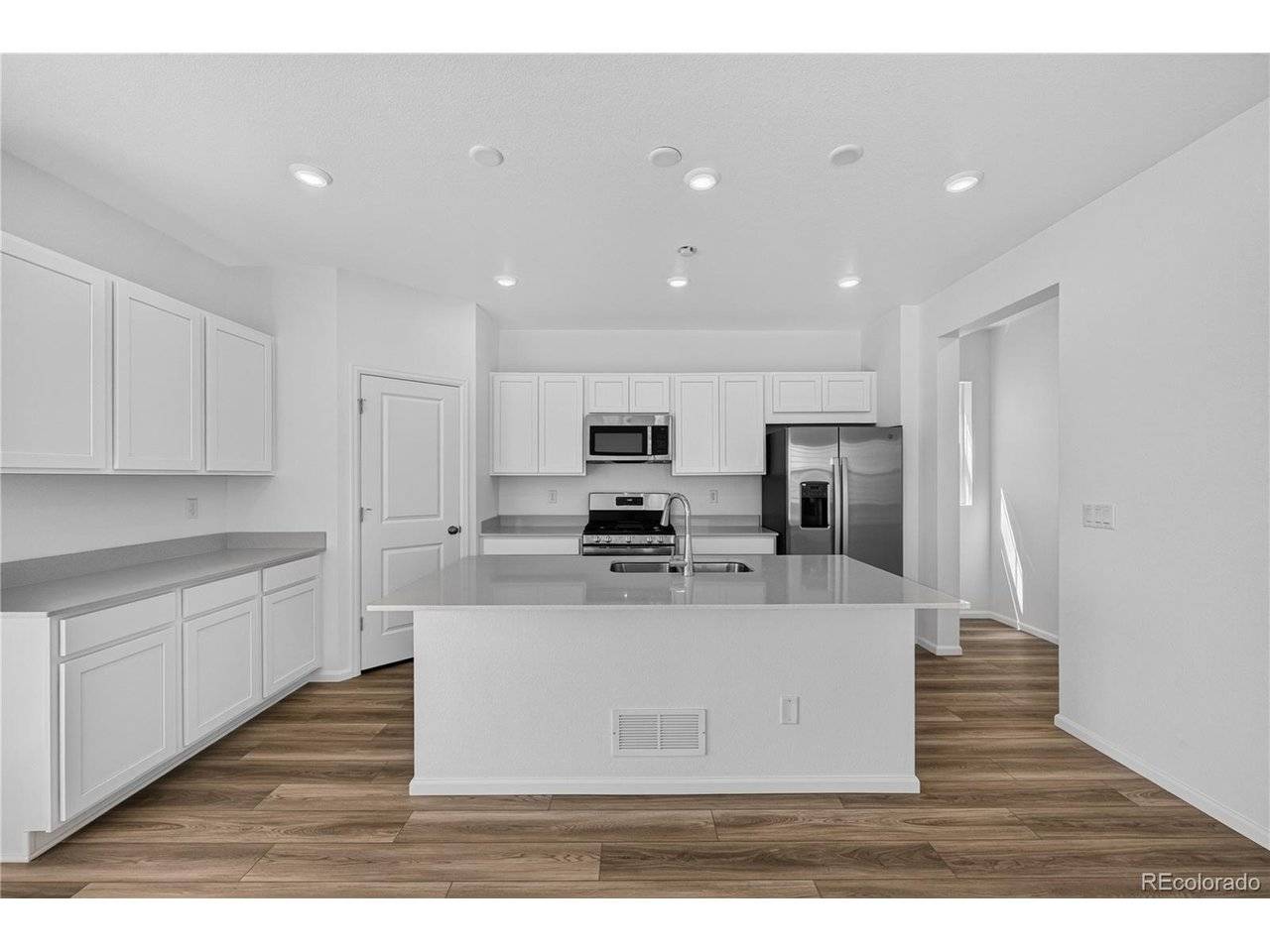 712 96th Avenue, Greeley, CO 80634