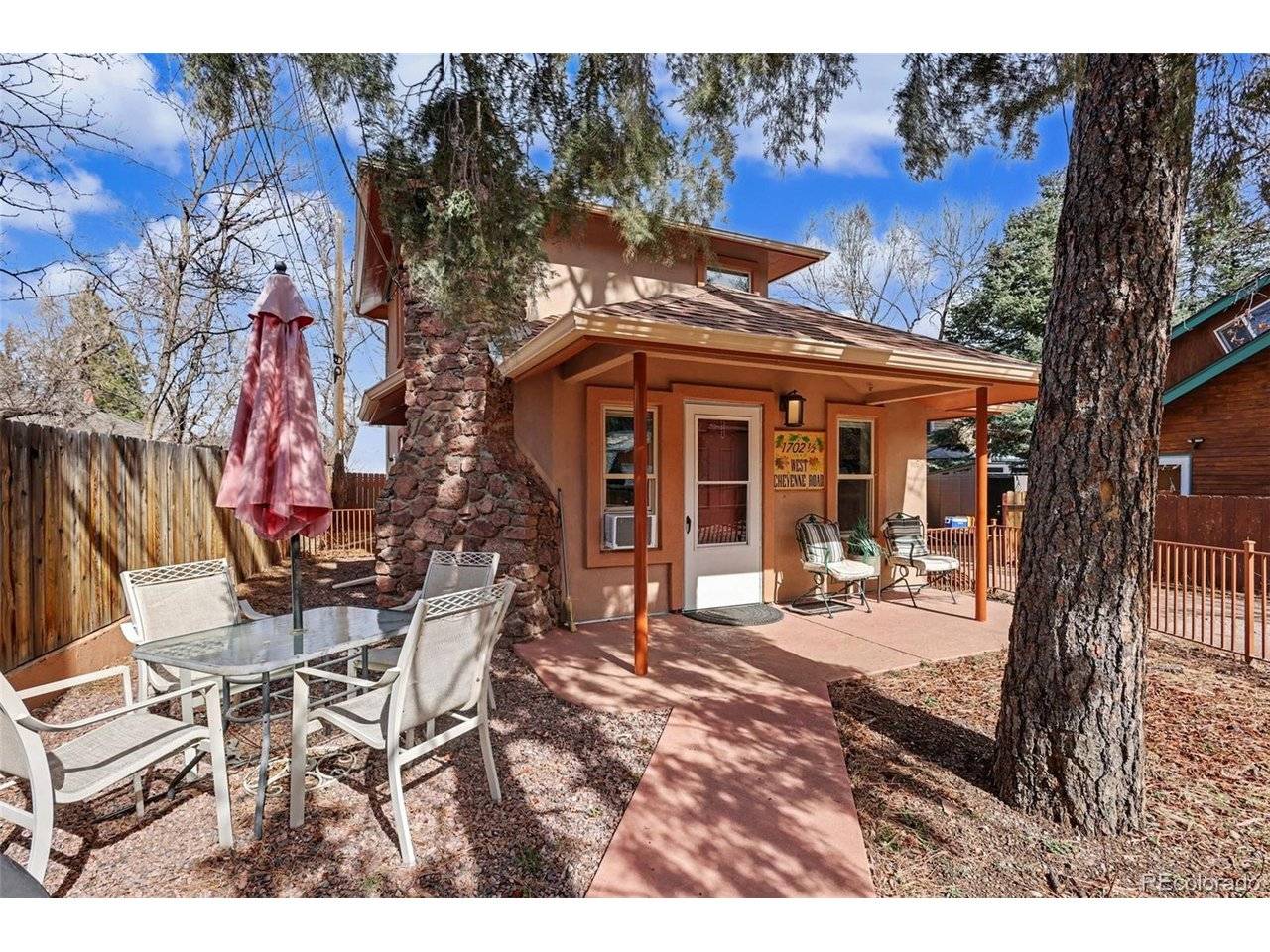 1702 W Cheyenne, Colorado Springs, CO 80906
