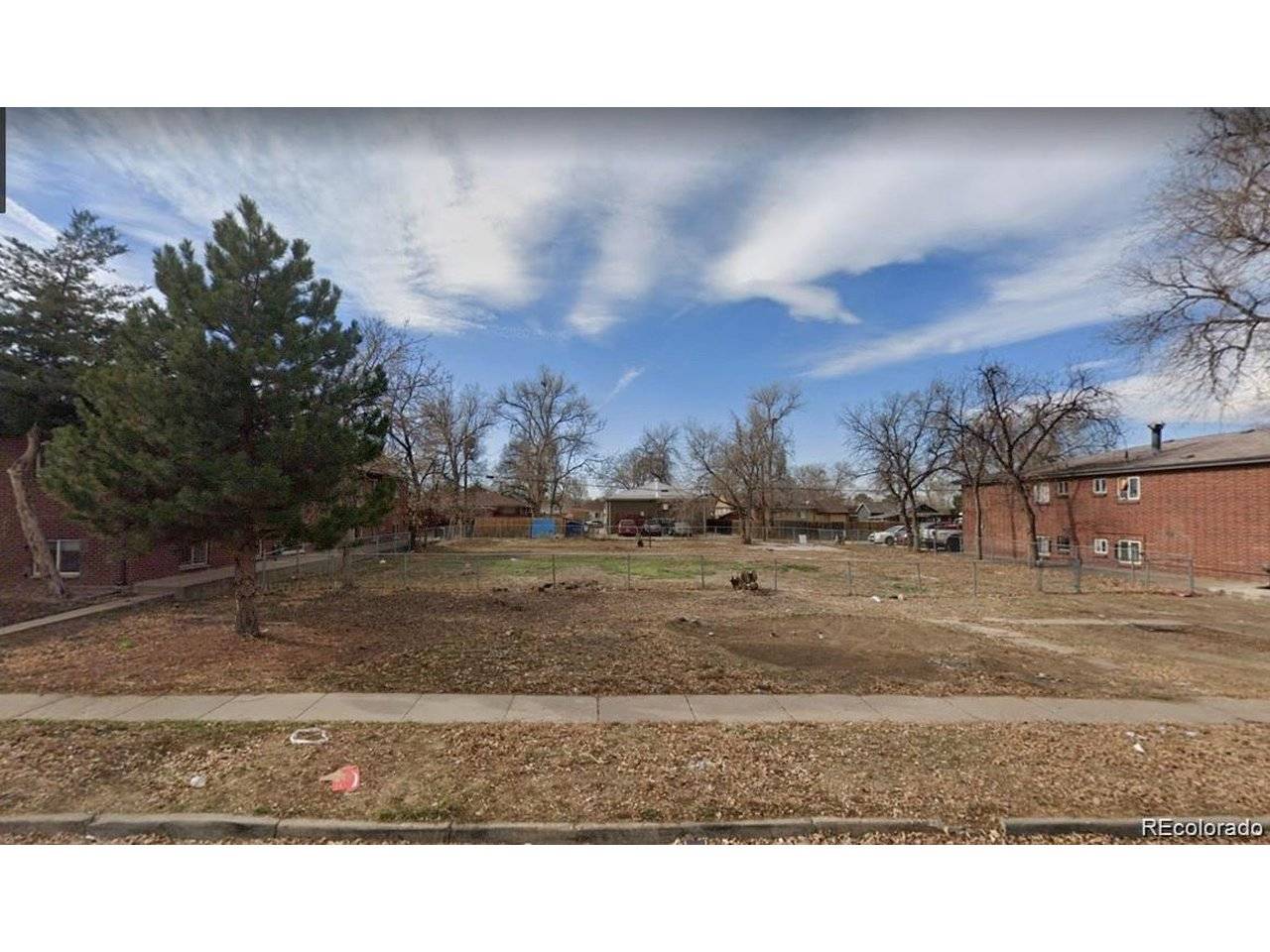 1915 Dallas, Aurora, CO 80010
