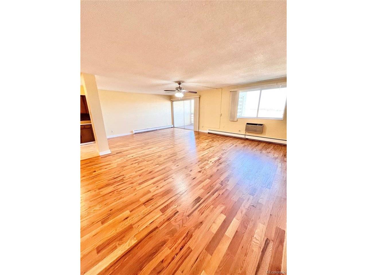 9335 E center #8B, Denver, CO 80247
