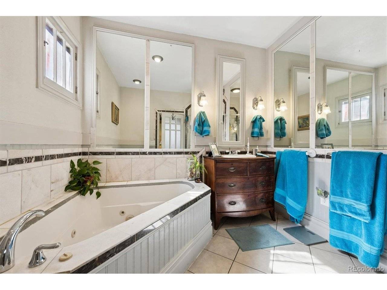 4047 Madison, Denver, CO 80216